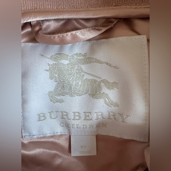 Burberry children’s bowling varsity jacket, size 8 pre owned - Picture 9 of 11